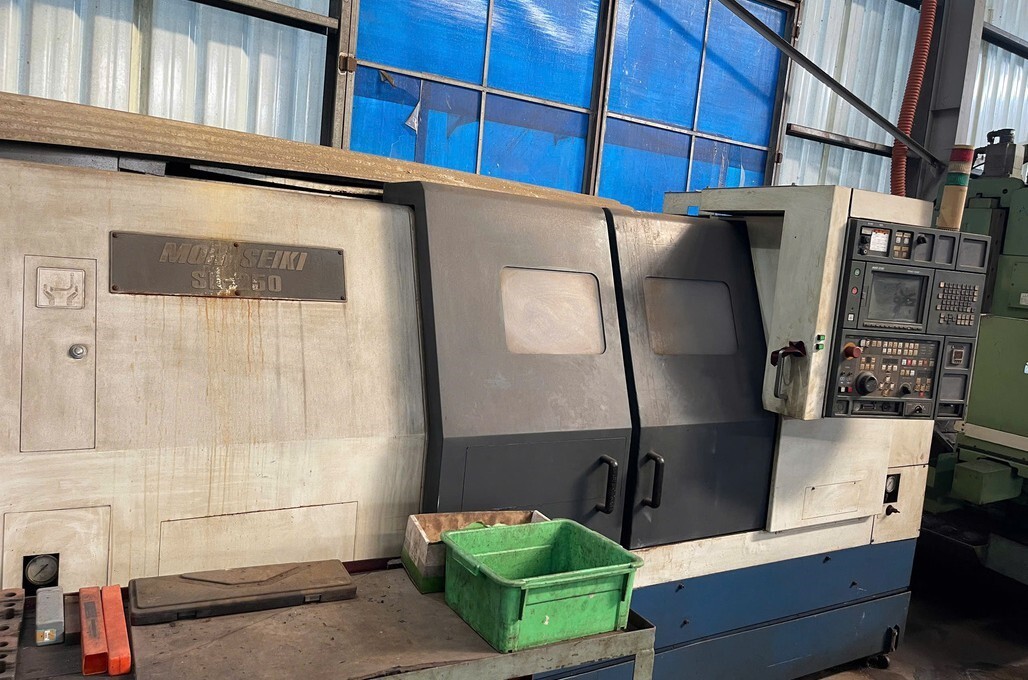 Máy Tiện Cnc Moiri Seik 320x650